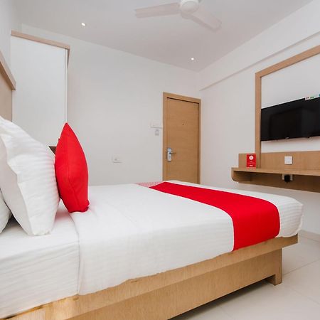 Oyo 13089 Hotel Gold Crest Navi Mumbai Ngoại thất bức ảnh