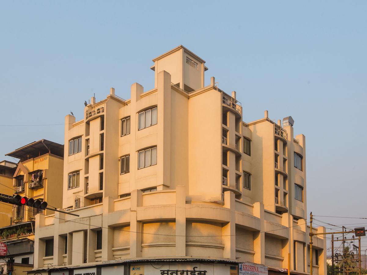 Oyo 13089 Hotel Gold Crest Navi Mumbai Ngoại thất bức ảnh