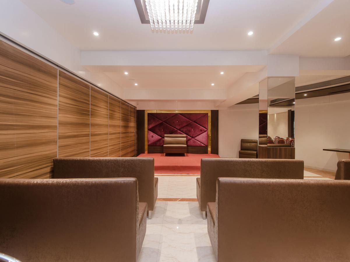 Oyo 13089 Hotel Gold Crest Navi Mumbai Ngoại thất bức ảnh