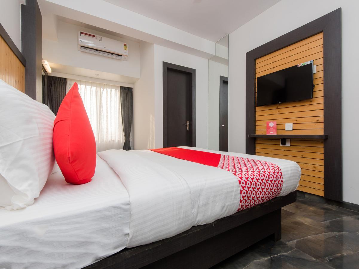 Oyo 13089 Hotel Gold Crest Navi Mumbai Ngoại thất bức ảnh